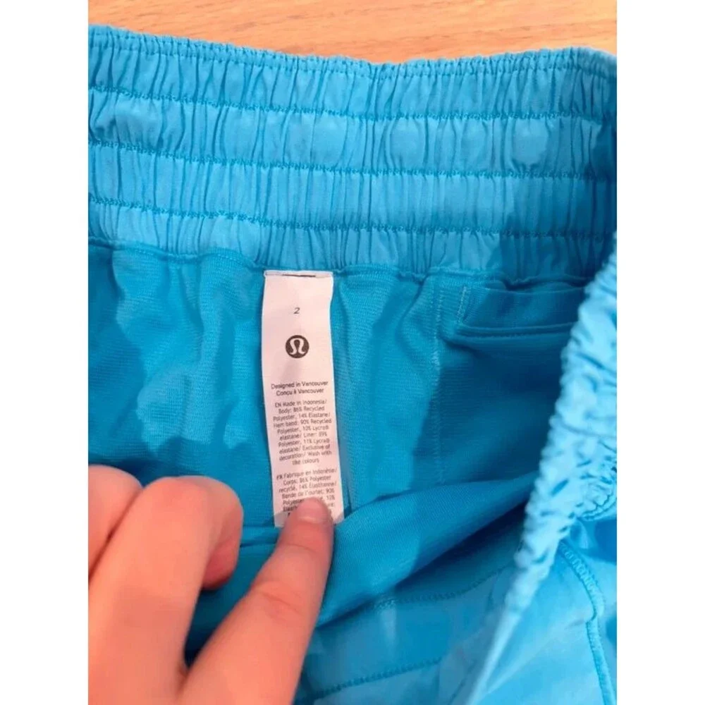 Lululemon women's hotty hotty shorts brand new no tags size 2